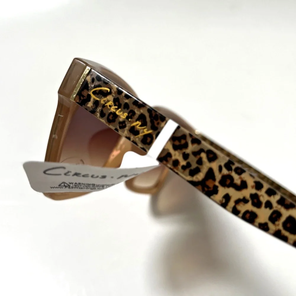 New CIRCUS BY SAM EDELMAN Cat Eye Sunglasses Leopard Animal Print